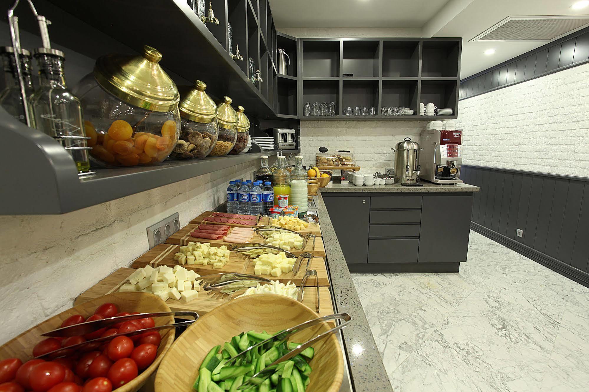 Q Pera Hotel (Adults Only) Istanbul Ngoại thất bức ảnh